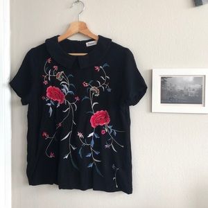 Beautiful ModCloth blouse with Peter Pan Collar